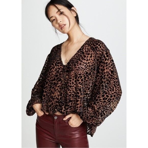 Free People Wild Dreams Printed Blouse NWT Size Medium - Picture 4 of 16